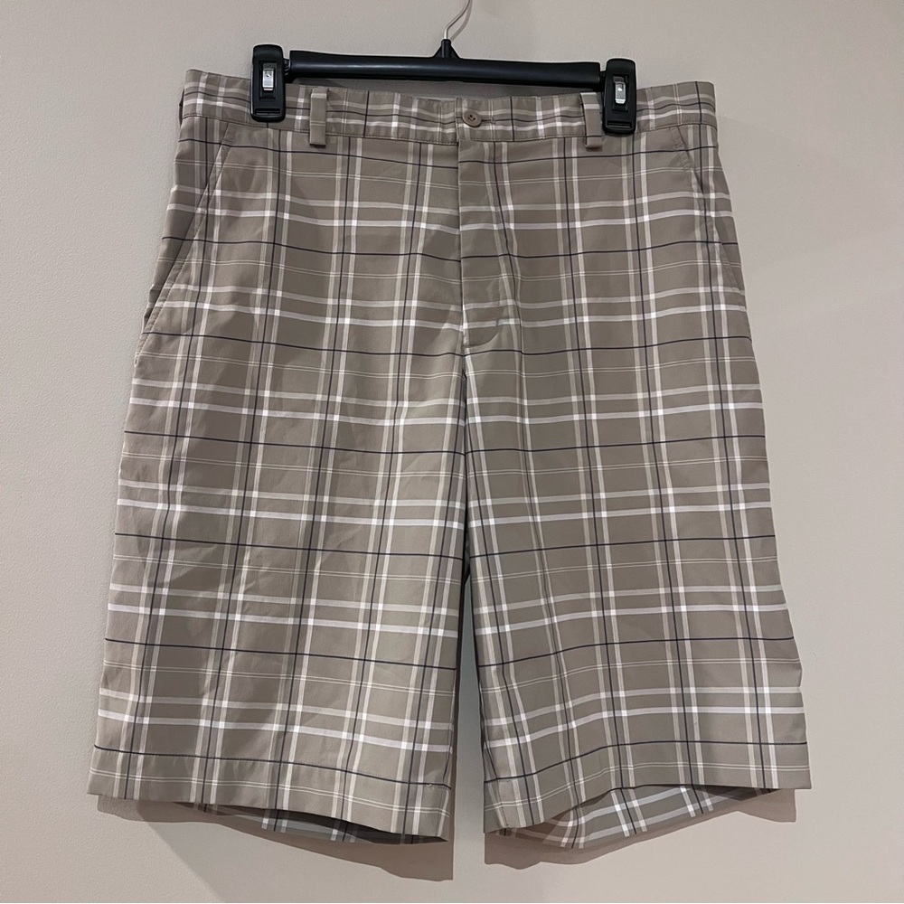 Nike Golf Dri Fit Shorts Size 32